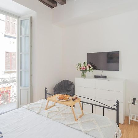Independence Apartment With Balcony By Rent All Como Dış mekan fotoğraf