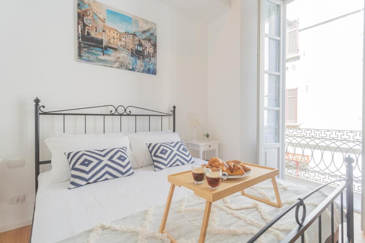 Independence Apartment With Balcony By Rent All Como Dış mekan fotoğraf