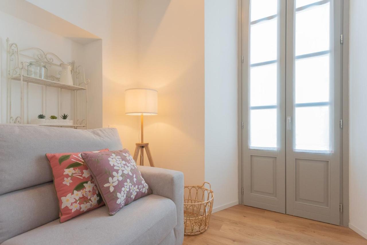 Independence Apartment With Balcony By Rent All Como Dış mekan fotoğraf